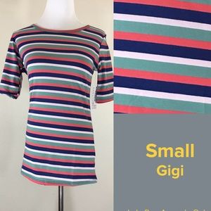 NWT LuLaRoe Small Gigi Shirt
